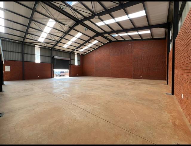 500M² WAREHOUSE TO LET IN SUNDERLAND RIDGE